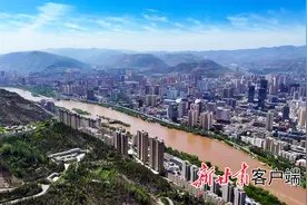 从荒山到绿廊：兰州罗九公路见证城市生态治理蝶变图片