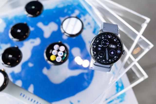 Pixel Watch 4 现场体验：苹果手表终于迎来真正对手