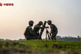 打印利器！解放军新120迫击炮列装8个集团军，治愈火力不足恐惧症图片