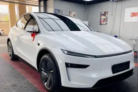 新款特斯拉Model Y 跑了10000公里后，我劝你冷静图片