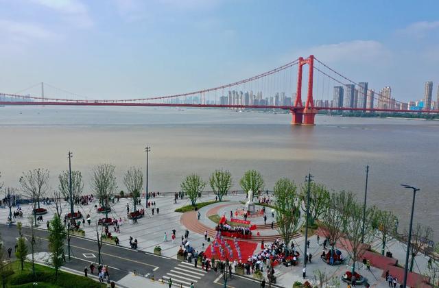 武汉的未来,真的在江边!