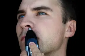 人到中年，为何鼻毛总往外窜？生长速度旺盛，是和身体健康有关吗图片