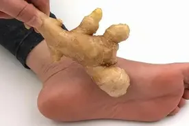 近视孩子，睡前一物抹脚底，从现在坚持到开学，提升视力图片