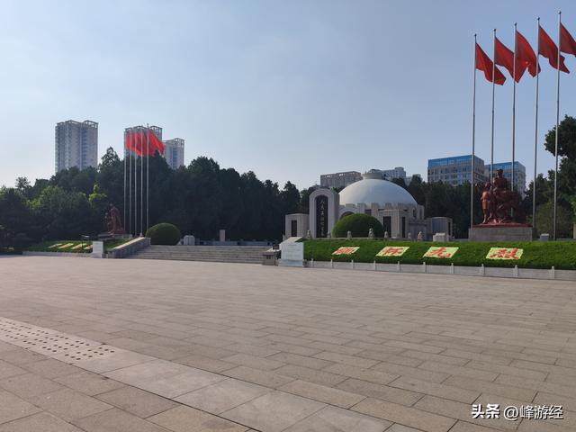 访晋冀鲁豫革命纪念园，瞻仰左权将军墓，铭记为国捐躯的民族英雄