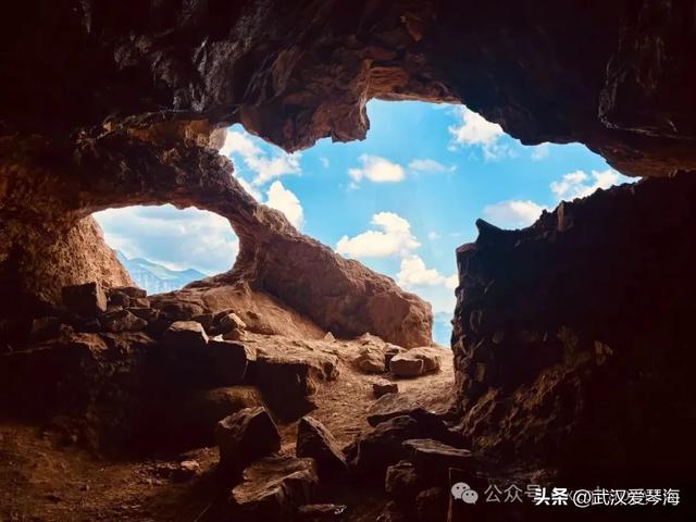 徒步利川朝东岩：华中绝壁的震撼与隐忧，环保徒步爱好者的见闻