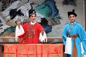 三朵“梅花”领衔五代同台献演，安徽省黄梅戏剧院带着“看家戏”唱响申城图片