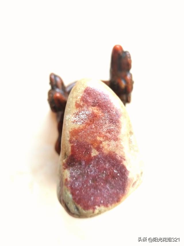 母爱：时光镌刻的永恒诗篇