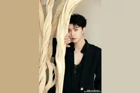 笑麻了！范丞丞恋情疑曝光工作室慢回应，笑死在他跟工作室评论区图片