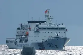 准备清场，中国“怪兽”海警船现身黄岩岛，菲：集结所有力量应对图片