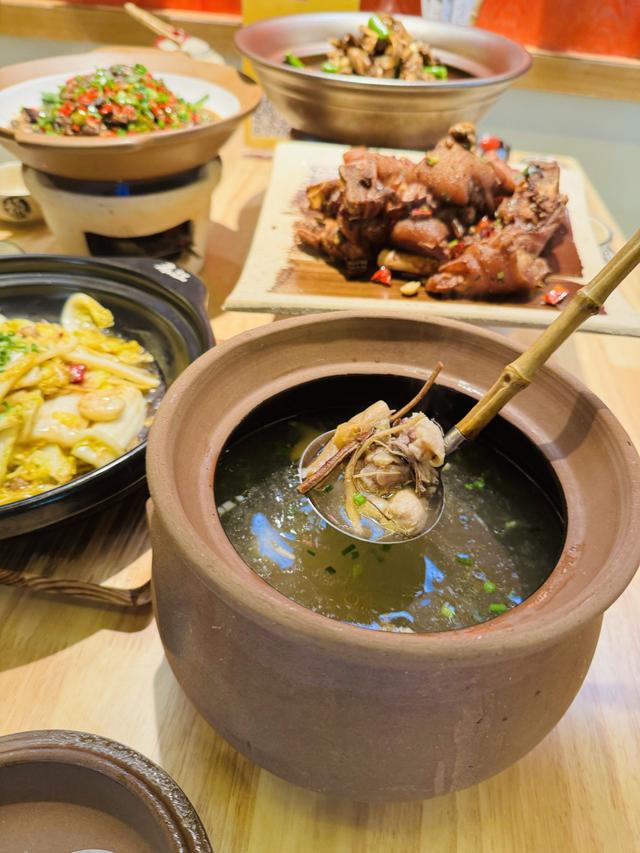 小长假的旅行，为什么越来越多人感觉越休息越累