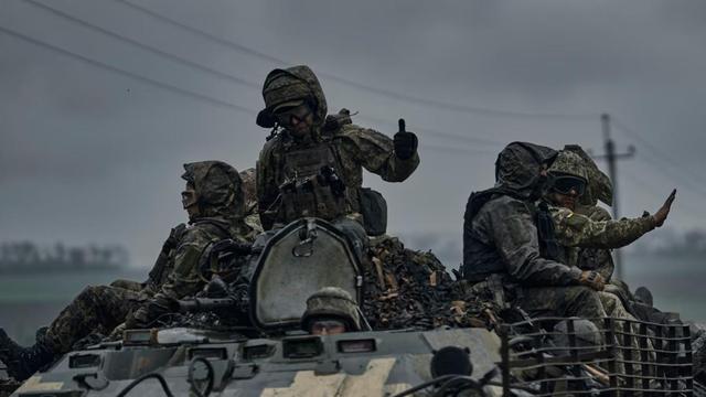 阅兵前一天：特朗普反悔改口，欧洲决定出兵，普京有必要作出决定