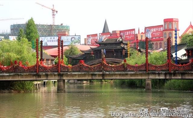 杭州324路公交车沿途风光（皖浙沪旅游122）
