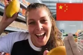 欧洲夫妇第一次去中国超市的反应！回酒店哭：你不懂外国人的悲伤图片
