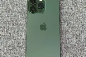 苹果13pro二手手机还值多少？图片