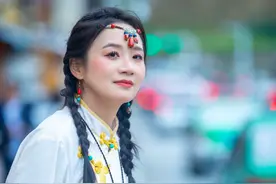 自驾游带什么镜头拍照合适？摄影新手旅行必带镜头推荐图片