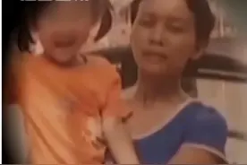 2013年女童神秘失踪，警方发现母亲同事家16袋土，打开后头皮发麻图片