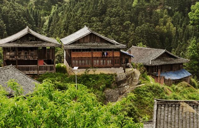 贵州不是只有黄果树！高铁打通后的黔东南，藏着最后的人间真实