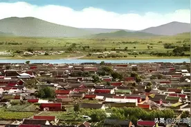 实拍90年前的吉林市：黄旗屯火车站真漂亮！日本女人在公园里闲逛图片