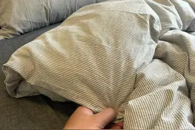 床单被套多久换洗一次？听了内行人的话，原来大部分都做错了图片