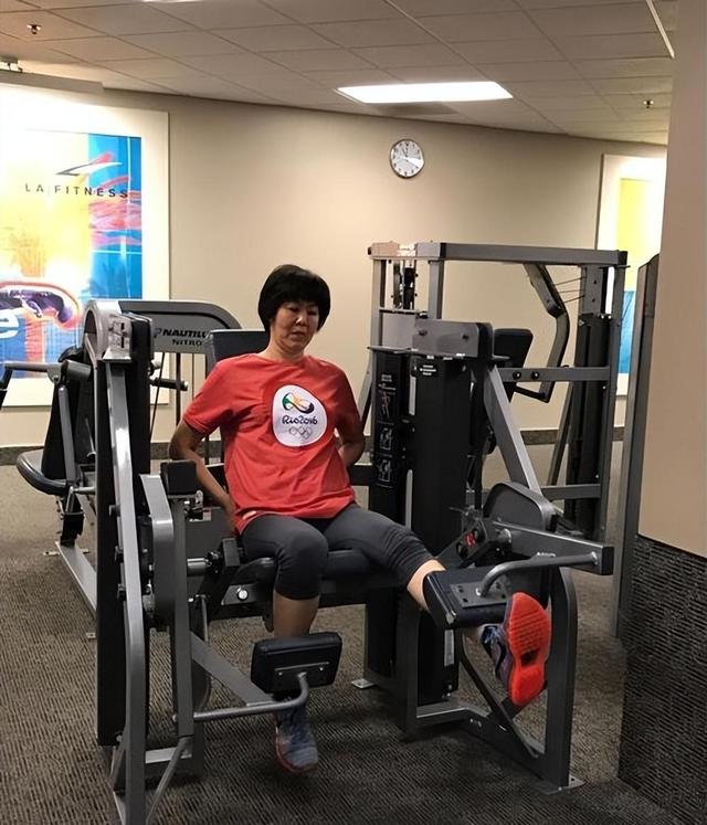 钱再多有什么用	，64岁郎平如今的现状，给所有运动员们提了个醒