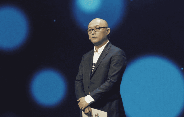 落地的凤凰不如鸡？53岁逐渐"消失"的孟非，走到这步怪不了别人