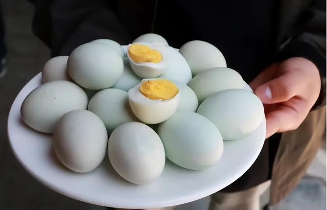 五一走进两当，追寻红色记忆