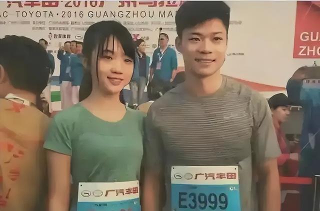 苏炳添与妻子年轻时照片，两人初中同学，初恋至今，属实可贵 第3张