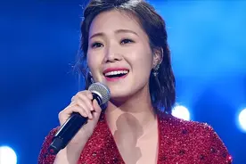 被网红安东尼痛诉的云朵，原来伤害的不止刀郎，张艺谋当年说对了图片