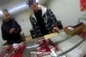 陌生男子翻窗进屋被发现号称是“借厕所”图片