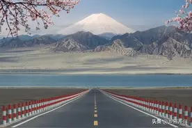 七律 赞李建希会长（三章）图片