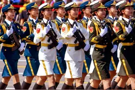 阅兵途中，如果女兵突然想上厕所怎么办？中国解决方式太聪明图片