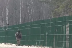 情况不妙，北约联军集结，乌军重兵压境，白俄罗斯外长带任务访华图片