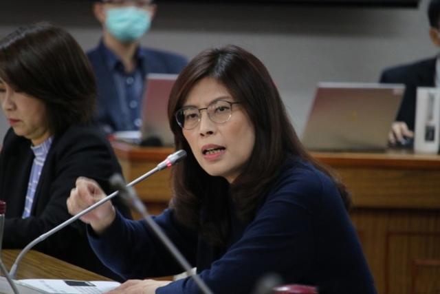 两个信号证明国家收台在即，蒋万安提前返台，蓝白联手逼宫赖清德