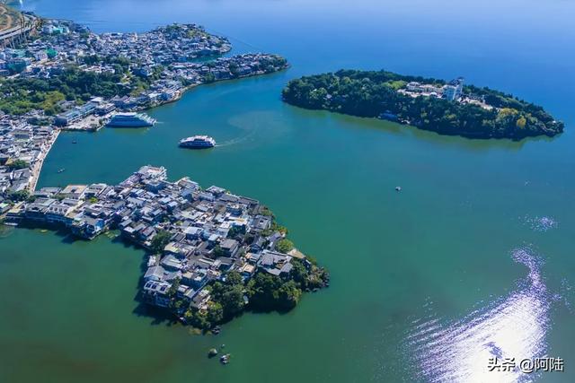 玉几岛是洱海必打卡景点之一,远可眺苍山十九峰,近能观洱海碧波