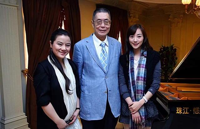 三婚娶小37岁徒弟，81岁生女，84岁生儿，如今住美国豪宅好不惬意