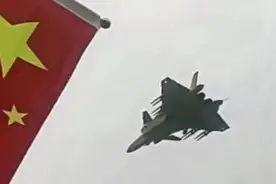 歼20“野兽模式”震撼亮相！16枚导弹火力全开，实力碾压F-15EX？图片