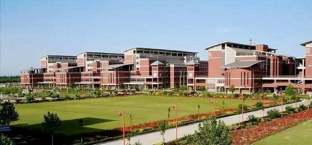 河北最幸运的医学院，被河北大学合并，如今已是河北医学界老二！