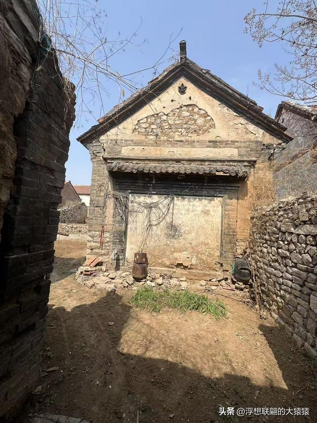 博山石马乡的中石马，留有众多古宅和古庙、古槐