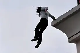 保安见义勇为，救下轻生女孩，后续遭遇却让人感到寒心！图片