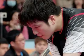 乒超第一阶段：樊振东3-1王楚钦，上海地产目前1-1山东魏桥图片