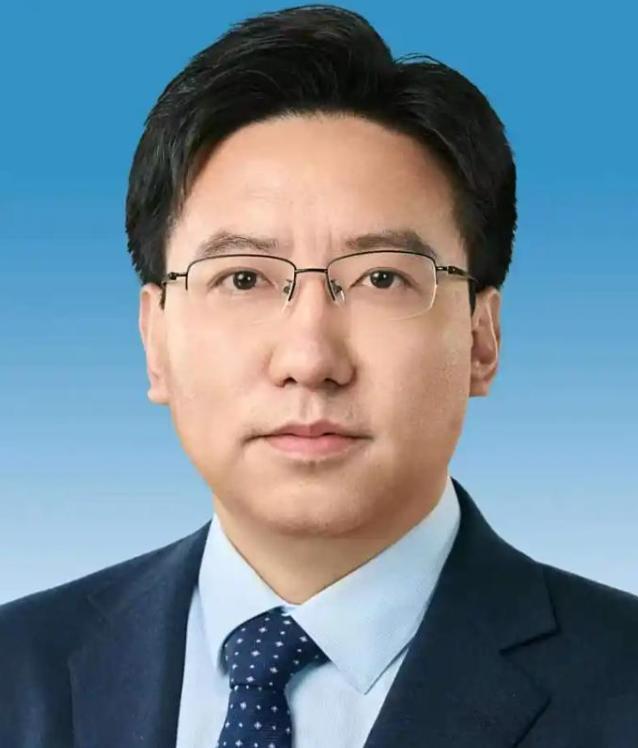 中国又出“新王炸”！美国人木然：封锁3年，竟养出个“怪物”？