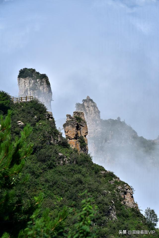 太行山平顺县的天路