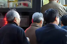 公交打响改革第一枪？4月1开始，不仅70以上的人能免费坐公交！图片