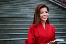 朱迅：抗癌13年后，挚爱去世成为她一生的痛，风光背后有眼泪图片