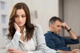 房事疲软吃伟哥西地那非、他达拉非、伐地那非，到底哪个更厉害？图片