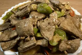 猪肝的三大营养益处，什么人不能多吃？图片