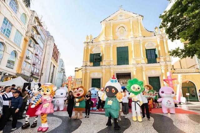 世界旅游日 │ 旅游局办“托盘比赛”及欢迎幸运旅客