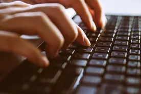 多平台宣布“大V实名制”！未实名将被限流，从百万粉账号开始图片