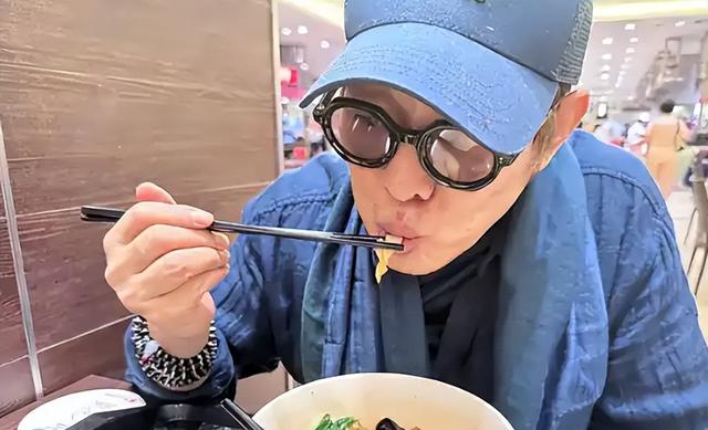 一路走好！年仅48岁，又一知名人士走上朱媛媛后路不到两月就没了