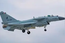 巴铁狂买36架！中国枭龙Block3“亮剑”南亚，老美彻底坐不住了图片